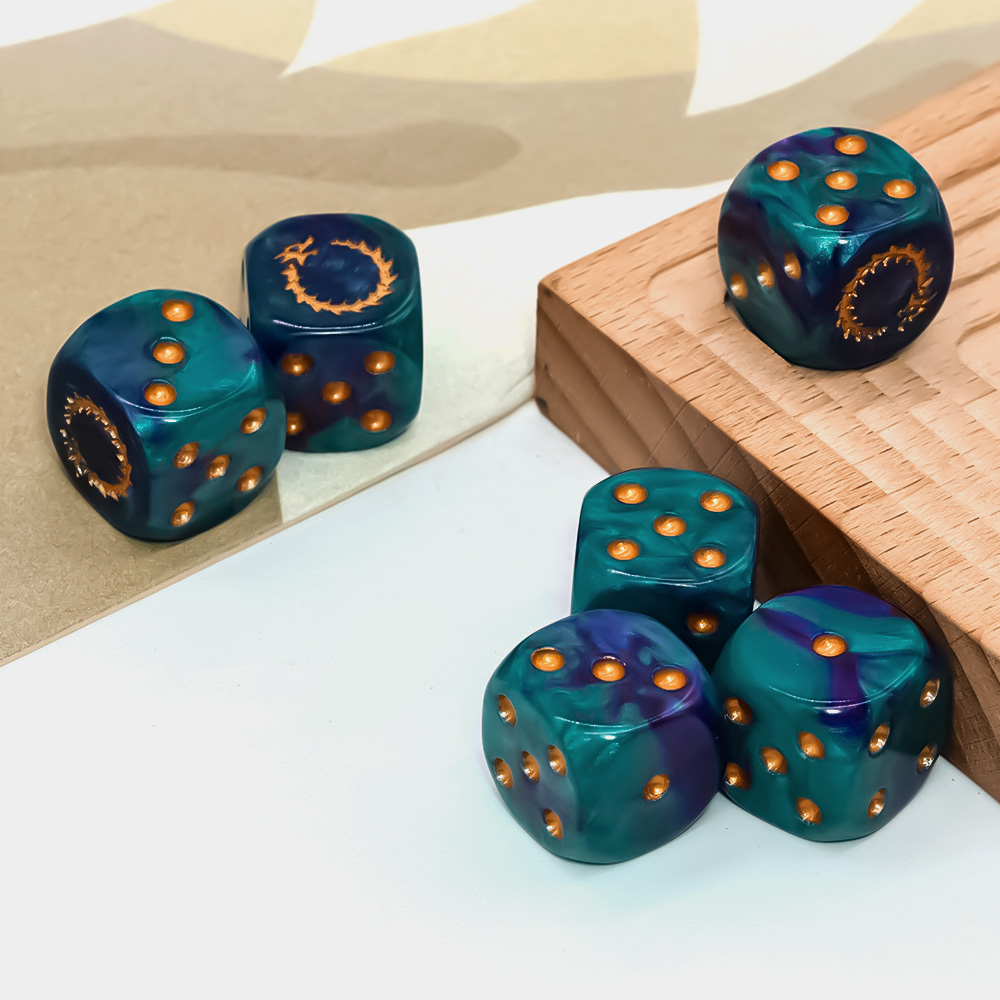 مجموعة من 6 قطع من نرد D6 ذهبي - مراجعة Board Game Live وسعره